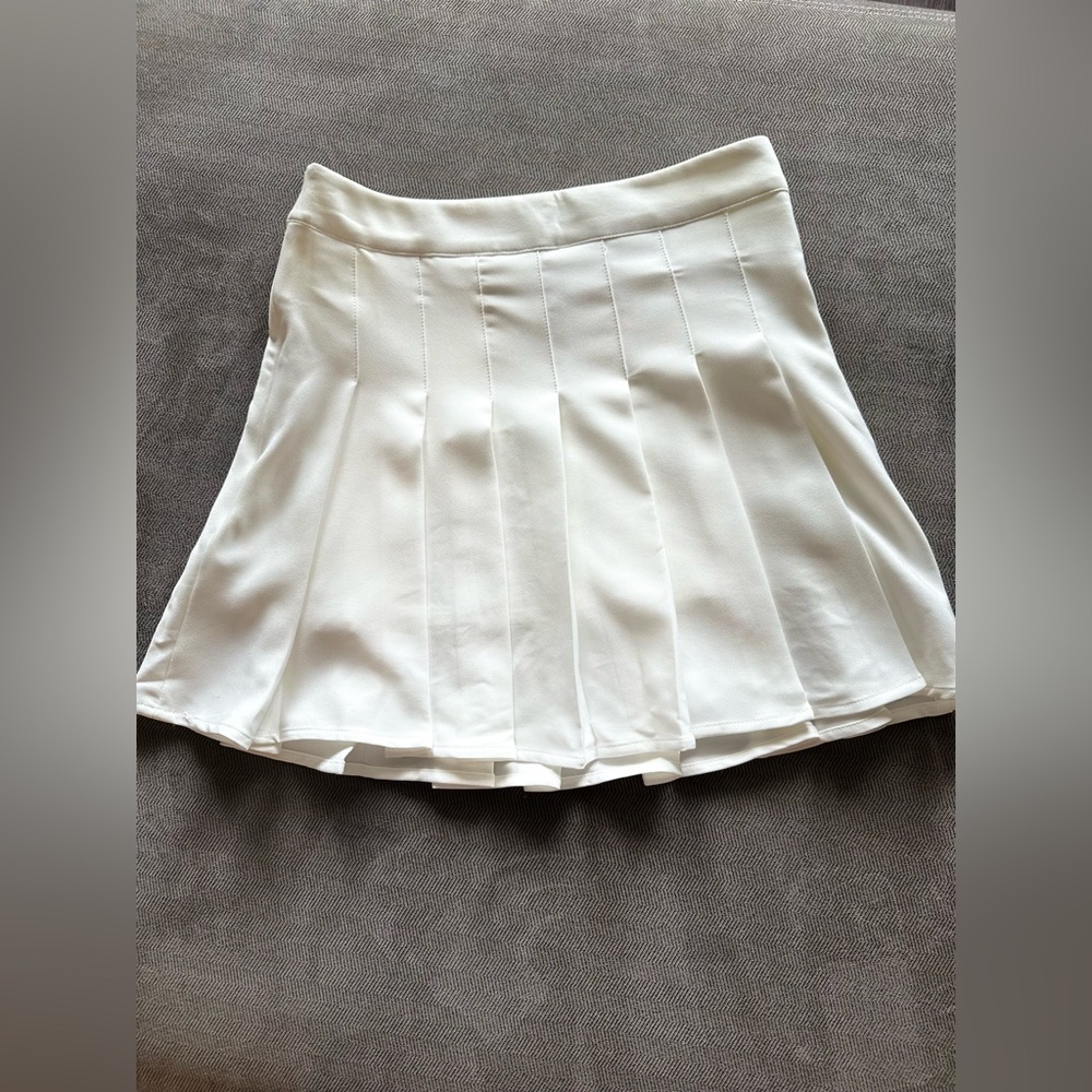 White tennis skirt